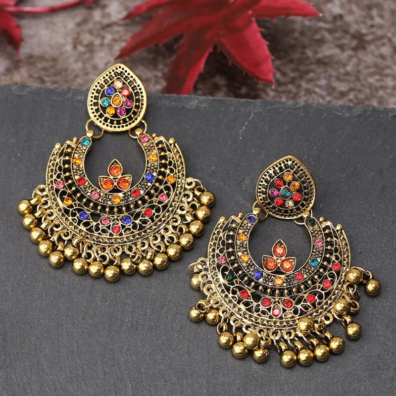 

Exaggerated Design Women Statement Rhinestone Earrings Antique Gold Plated Alloy Vintage Indian Ethnic jhumka Earrings Jewelry