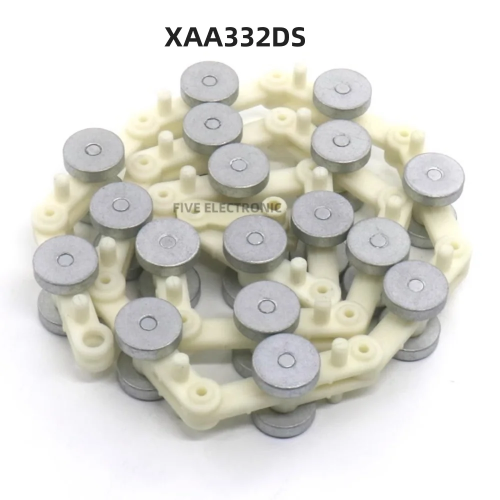 

XAA332DS17 Escalator Swing Chain White Handrail With Pulley Block Is Suitable For Xizi Otis Elevator Accessories