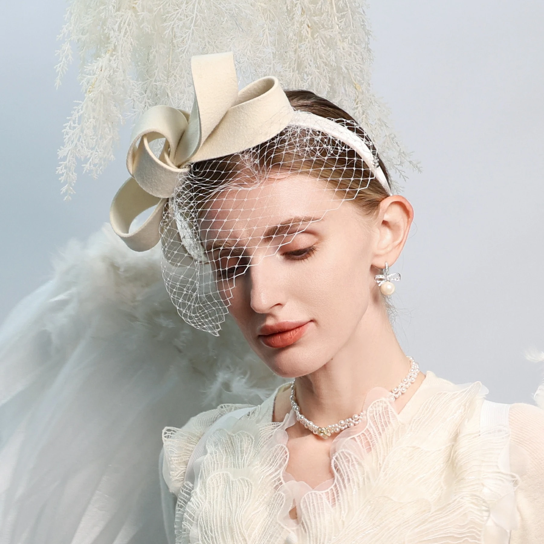 FS Luxury White Veil Wool Church Hat For Women Cocktail Tea