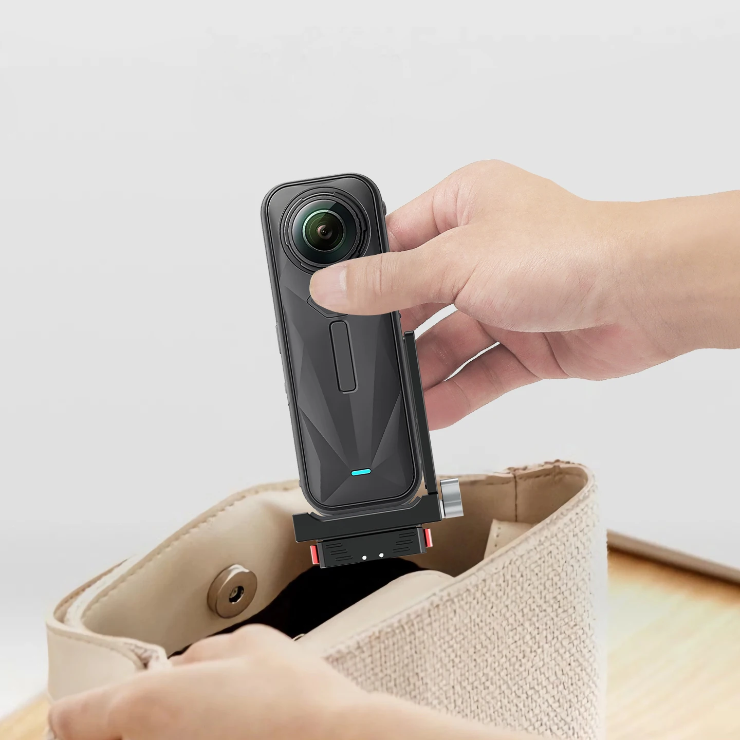 Insta360 X5/X4/X3/X2 액션 카메라용 콜드 슈 베이스가 있는 퀵 릴리스 L-플레이트 어댑터 수직/수평 마운트