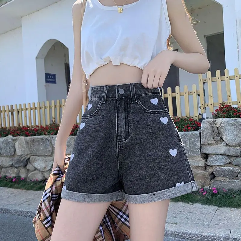 Embroidered Denim Shorts for Women's Summer 2024 New Light Colored High Waisted Slimming A-line Rolled Edge Wide Leg Hot Pants