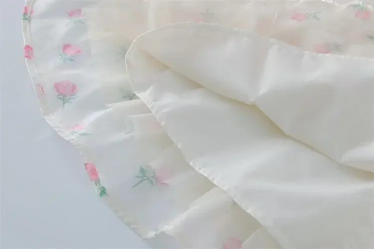 فستان أميرة للبنات من 1-8 سنوات مزين بالدانتيل والزهور مع طباعة كاملة وفيونكة كبيرة وزخارف لؤلؤية لحفلات الأطفال