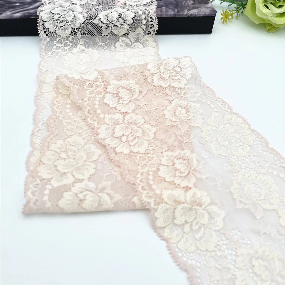 3y/lot 12cm Pale Pink Floral Elastic Lace Trims 3