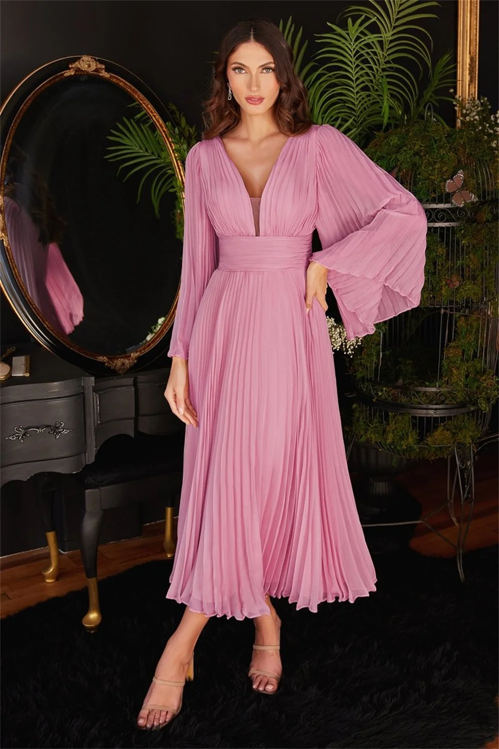Off-the-shoulder V-Neck Cocktail Dresses Long Sleeves Backless Ruched Pleated Corset Evening Gowns A-line Tea-length Prom Gowns