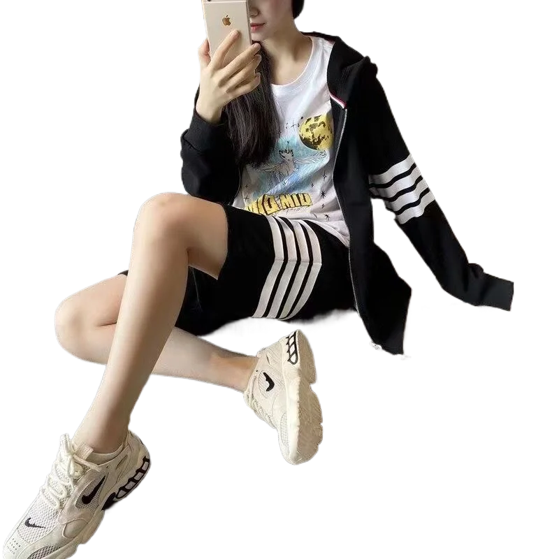 Clothes for men Summer Striped Knitted Shorts Trendy Casual Couple Loose Pants Casual Straight Shorts