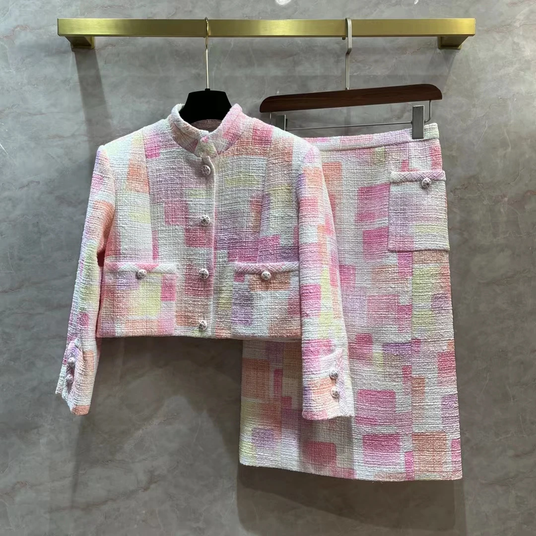 2023 Spring Brand New Designer France Style Women's High Quality Pink Plaid Stand Collar Tweed Jackets C204 earrings gradient glitter plaid water drop earrings in pink size one size