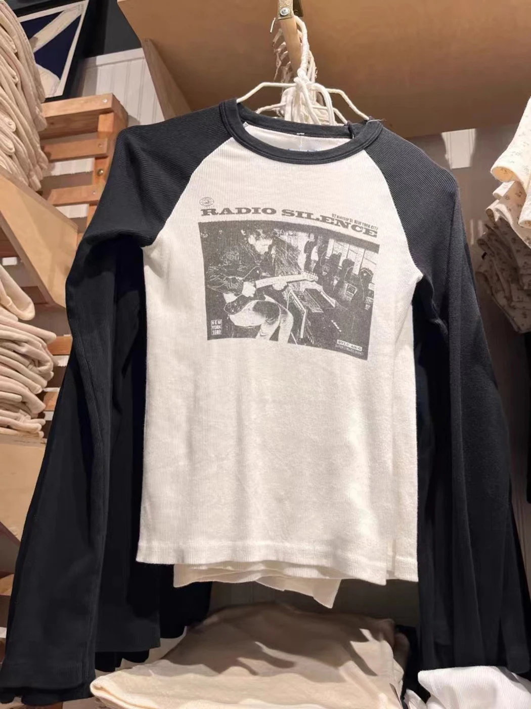 Vintage Rock Graphic Long Sleeve T-shirts Women Autumn New
