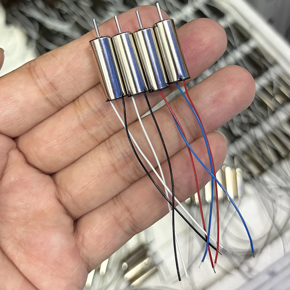 Lot de 4 Micro Moteurs 720 7x20mm CCW CW 3.7V 50000tr/min pour Drone RC