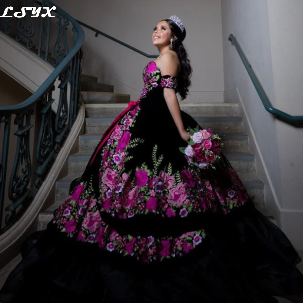 

LSYX Black V-Neck Pageant Quinceanera Dresses 2023 Bow Appliques Flowers Strapless Sequined Princess Party Sweet 15 Ball Gown