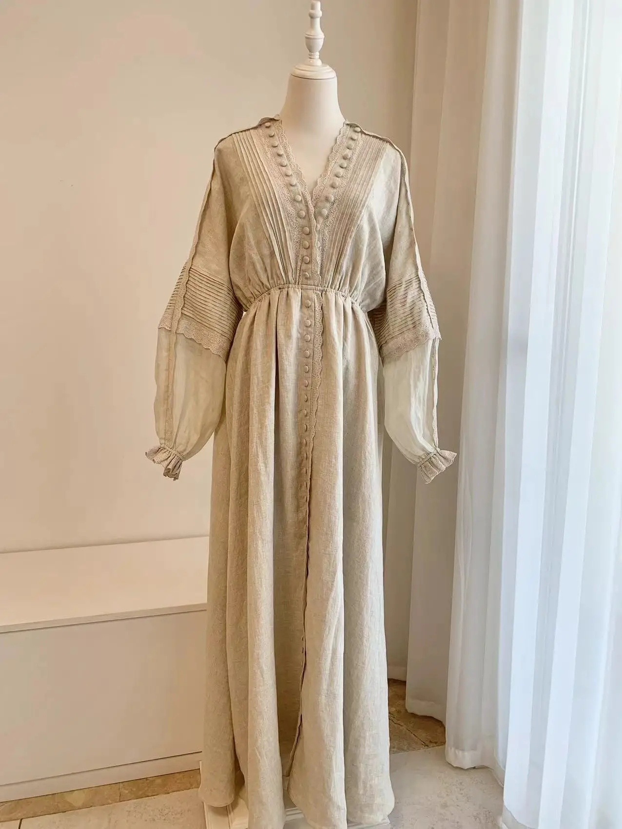 

Women's V-neck Linen Waist-slimming Dress