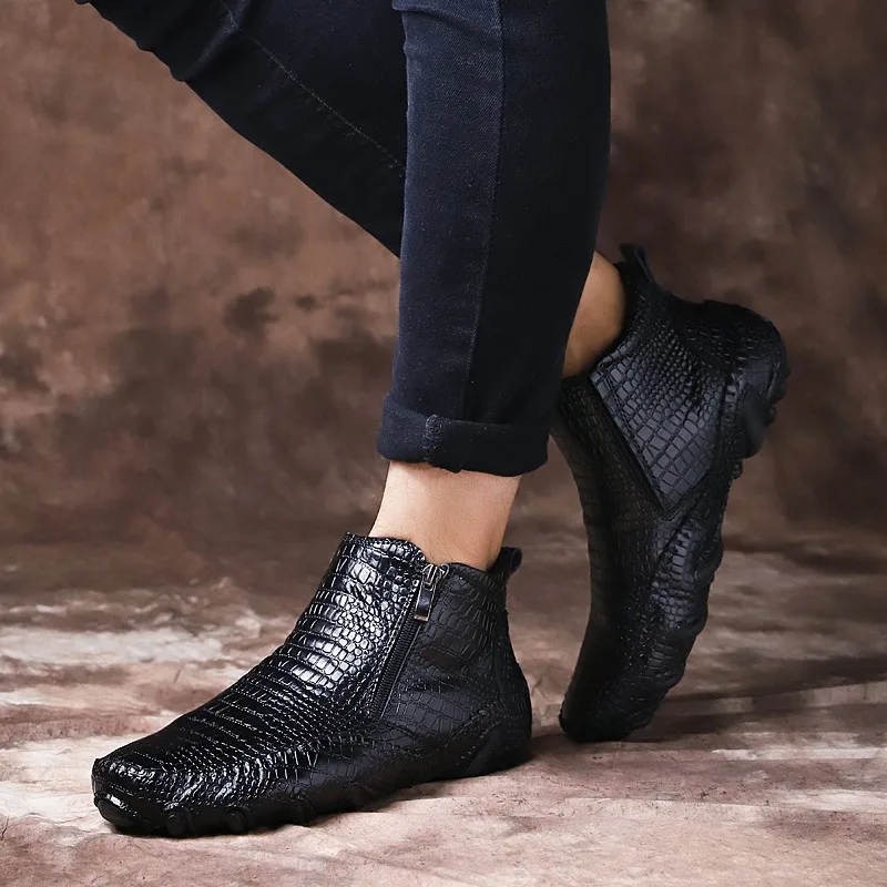 Classic Genuine Leather Spring Men's Boots Plush Warm Platform Men's Snow Boots Punk Outdoor Motorcycle Boots New Man Work Shoes
