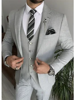 Abiti monopetto da uomo in 3 pezzi grigio chiaro con risvolto a tacca, smoking da uomo d'affari casual formale chic (giacca + gilet + pantaloni)