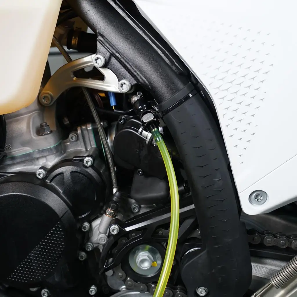 Für KTM EXC 300 TPI 2018-2024 EXC 250 XCW TPI 300 EXCF 350 SXF 250 SXF 450 XCF-W 350 450 500 Kraftstoffpumpe Tester & Transfer Kit – Detail 4