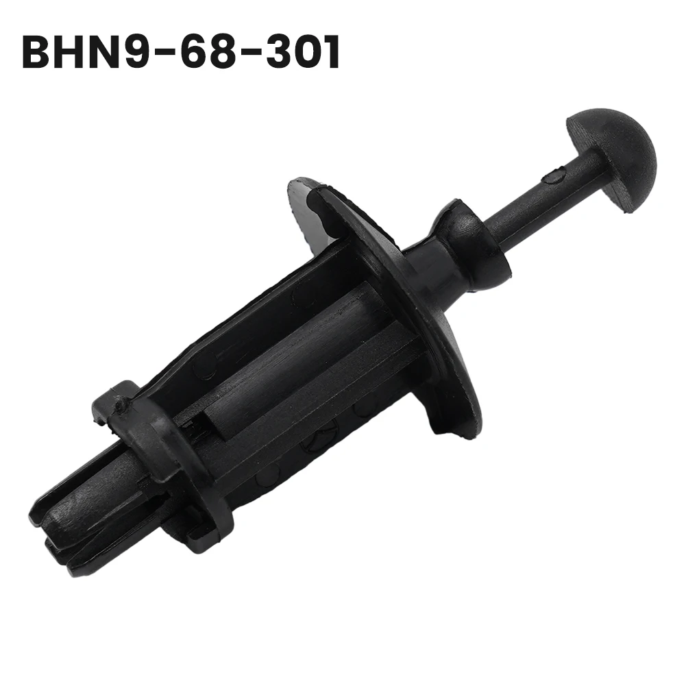 

Black Tailgate Trim Panel Hanger Buckle for Mazda 3 BM Axela Hatchback CX 30 Cx4 CX3 Stylish and Reliable Design