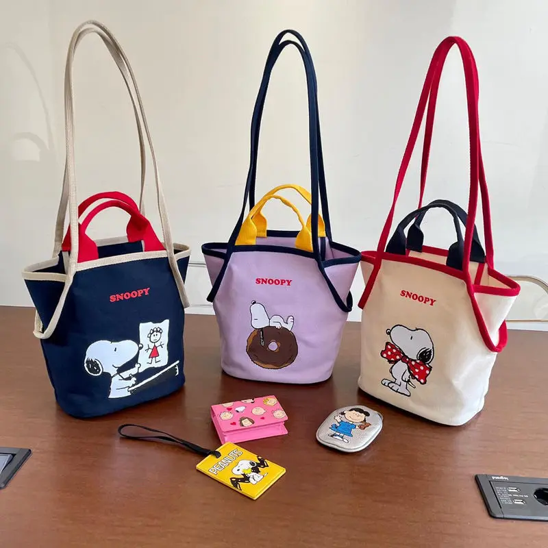 

Korean Snoopy Cartoon Cute Casual Canvas Handbag Large-Capacity Bucket Bag Shoulder Bag Crossbody Bags Luxury Purses Designer