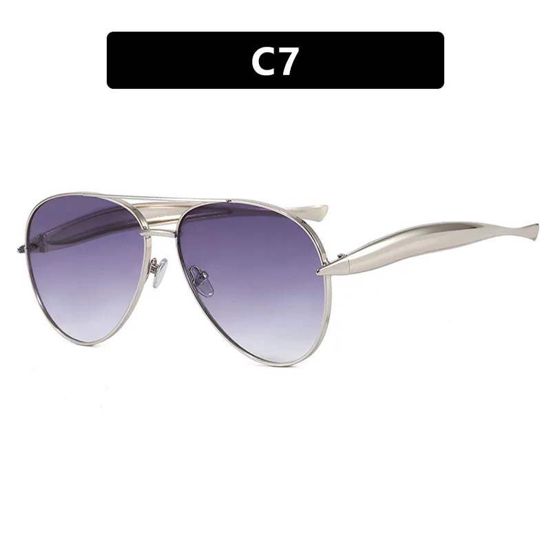 seven-Silver frame d