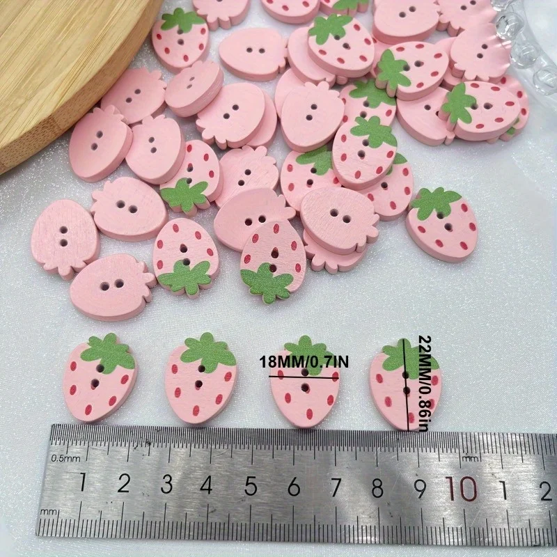 스크랩북, 바느질, DIY 공예용 빨간색과 분홍색 딸기 모양 나무 단추 100개 - 사계절 장식