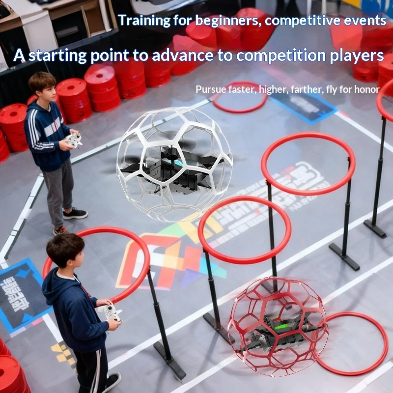 Gros plan sur le drone enfant pliable, montrant sa caméra HD et son moteur brushless, parfait pour les loisirs.
