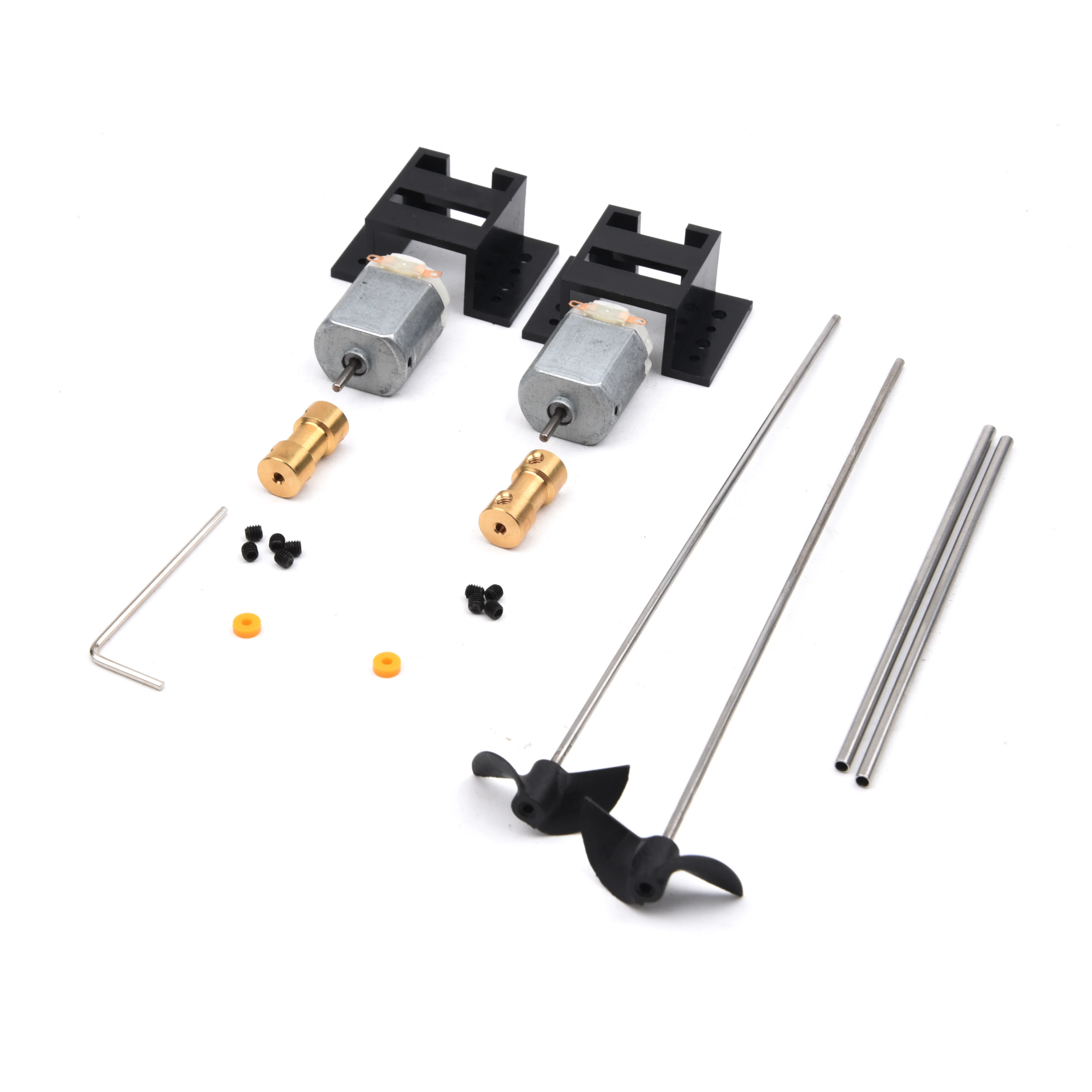Vue détaillée du moteur 130 et de l'ESC 5A, composants d'upgrade pour bateau télécommandé.