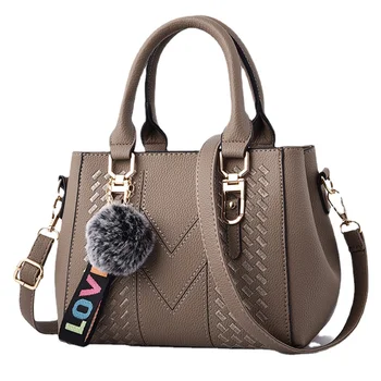 2024 borse a tracolla ricamate borse da donna in pelle borse per donna borsa a mano con palla per capelli da donna principale