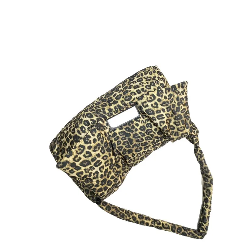 Women Leopard Print Fashion Shoulder Zipper Closure Stylish Crossbody Padded Top Handle Bag Outdoor Travel Bag