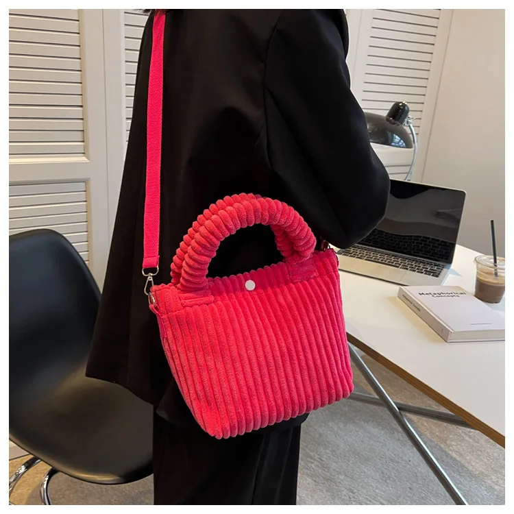 Herbst-Winter Frau 2026 Neue Stil Koreanische Ins Denim Samt Plüsch Schulter Umhängetasche Hochwertige Handtasche – Detail 9