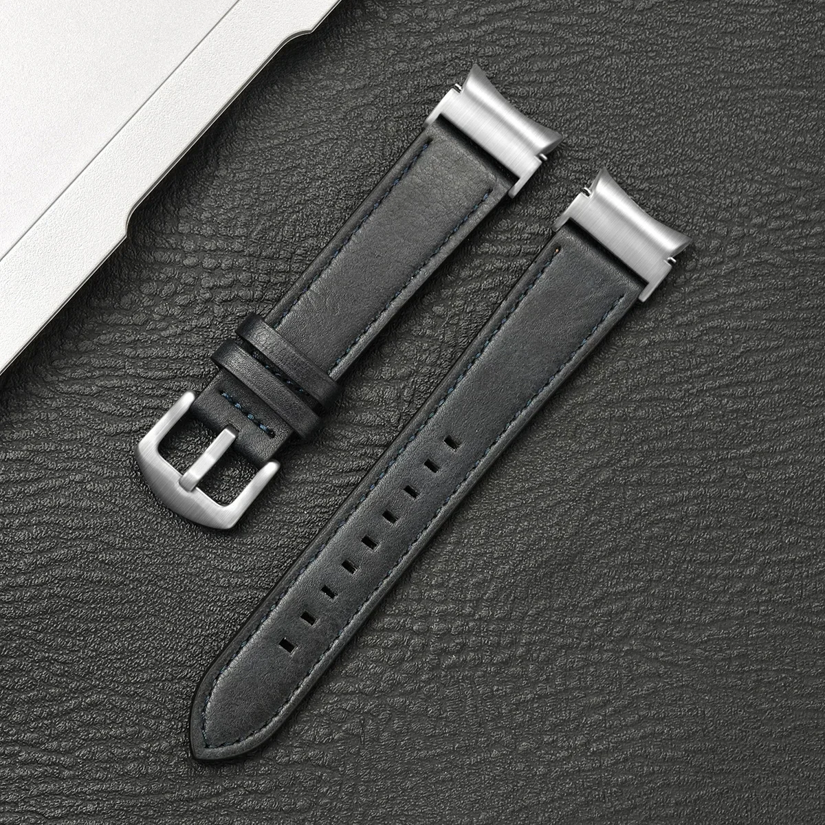 Premium Leather Strap for Smartwatches - No Gaps Design Bracelet