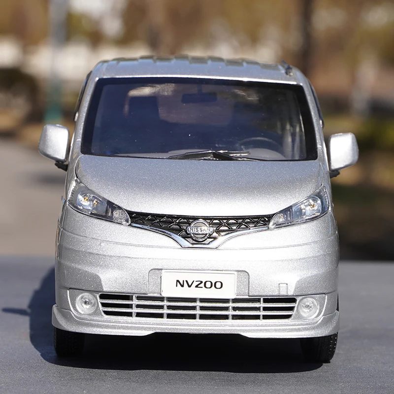 ミニカー 1/18 ニッサン NV200 MPV 1:18 Scale Zhengzhou Nissan NV200 Business MPV Die-casting