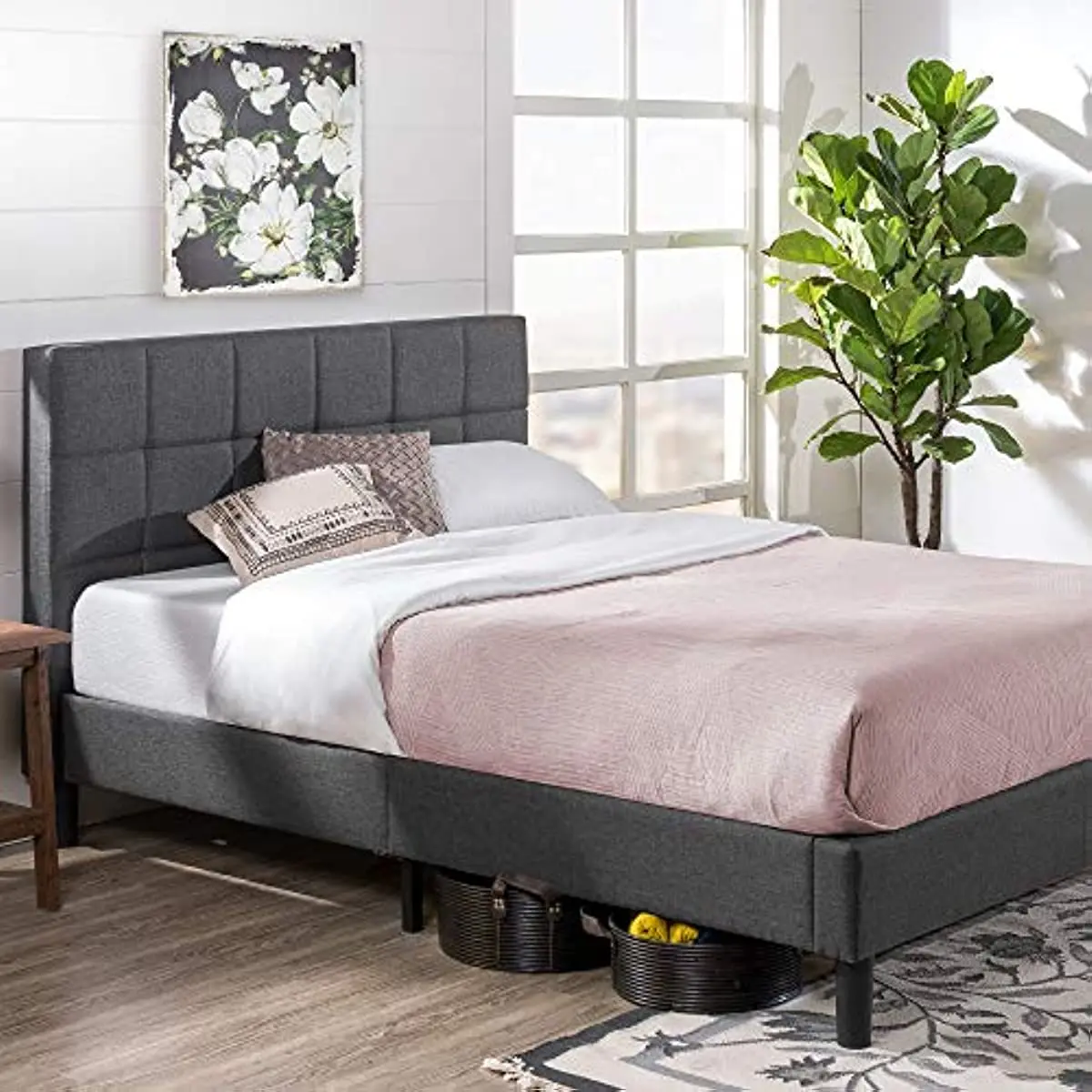 

ZINUS Lottie Upholstered Platform Bed Frame / Mattress Foundation / Wood Slat Support / No Box Spring Needed / Easy Assembly