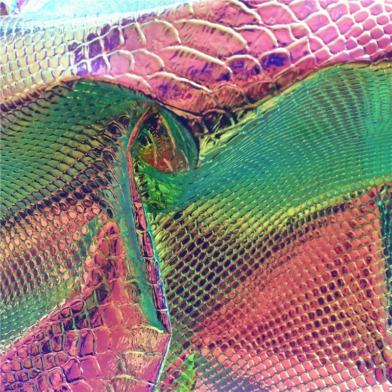 

Crocodile Pattern Dual Color Fabric material Pleated with Laser Illusion Leather Fabric Reflective Bag Designer Clothing Fabric