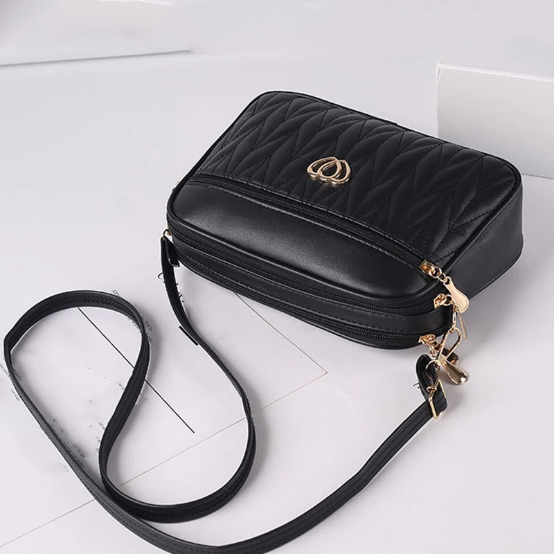 Large Capacity Three Zipper Crossbody Bag New Fashionable and Simple Diamond Shaped Wave Embroidered Monochrome Camera Bag
