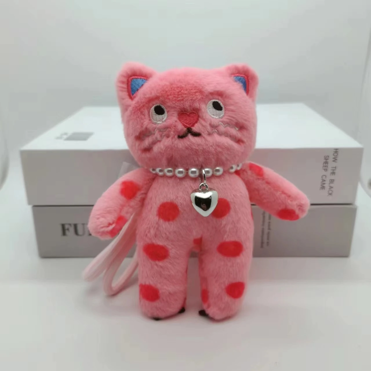 ピンクの猫ミニクロス　ペンダント　チャームpt900 ピンクの猫ミニクロス ペンダント チャームpt900 RainbowGirl