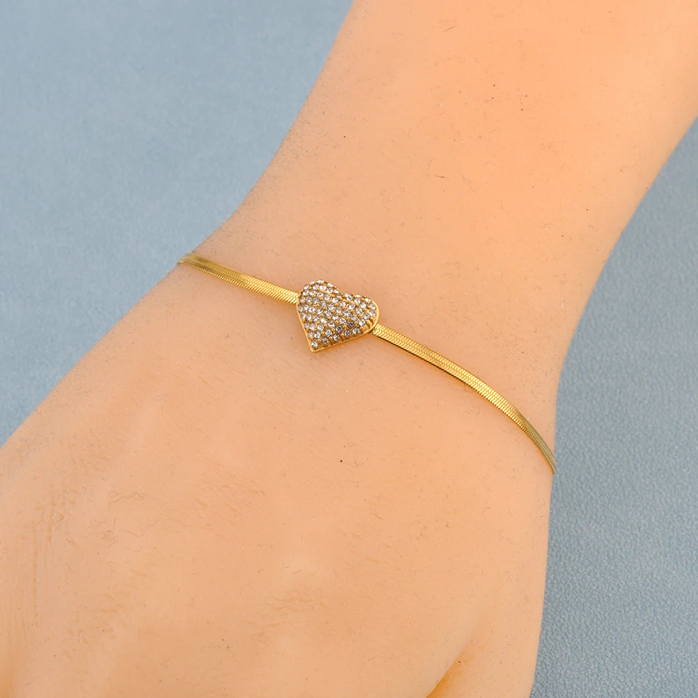 JeeMango 316L Edelstahl-Armband mit Herzanhänger für Damen, elegante Naturperle, 18 Karat vergoldet, trendiges Schmuckzubehör B23176 – Detail 15