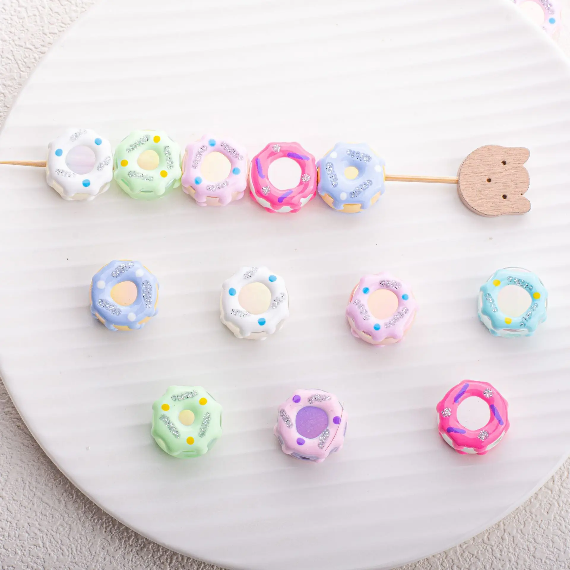 

Cute Spring Pastel Colors Oil Drop Painting Food Bread Donut Shape Accrylic Jewelry Beads Fit Necklace Bracelet 17*10mm 50pcs