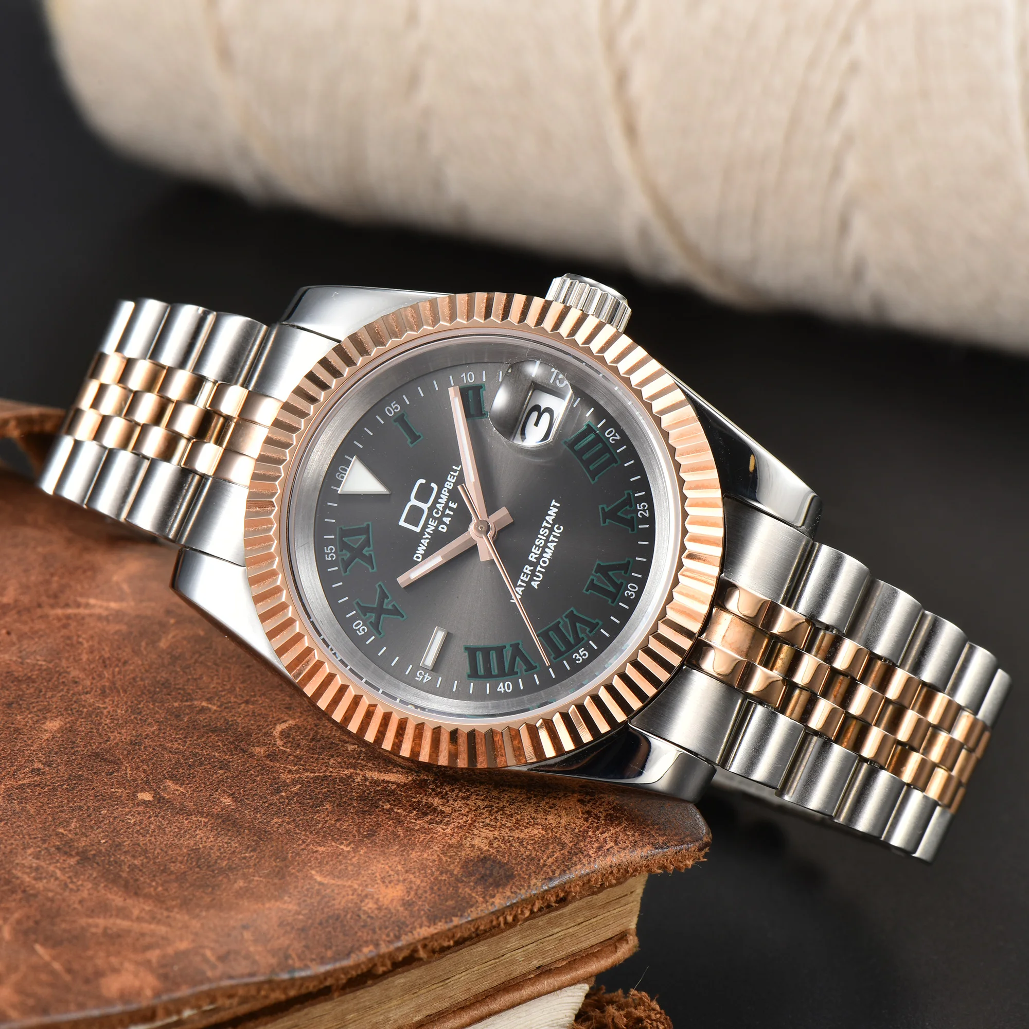 

For 39mm Day-Date Style NH35 Automatic Movement 904L Stainless steel Strap Sapphire glass 10Bar Waterproof Watch