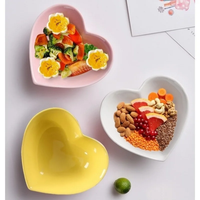 Heart Shaped Plastic Snack Plate Dish