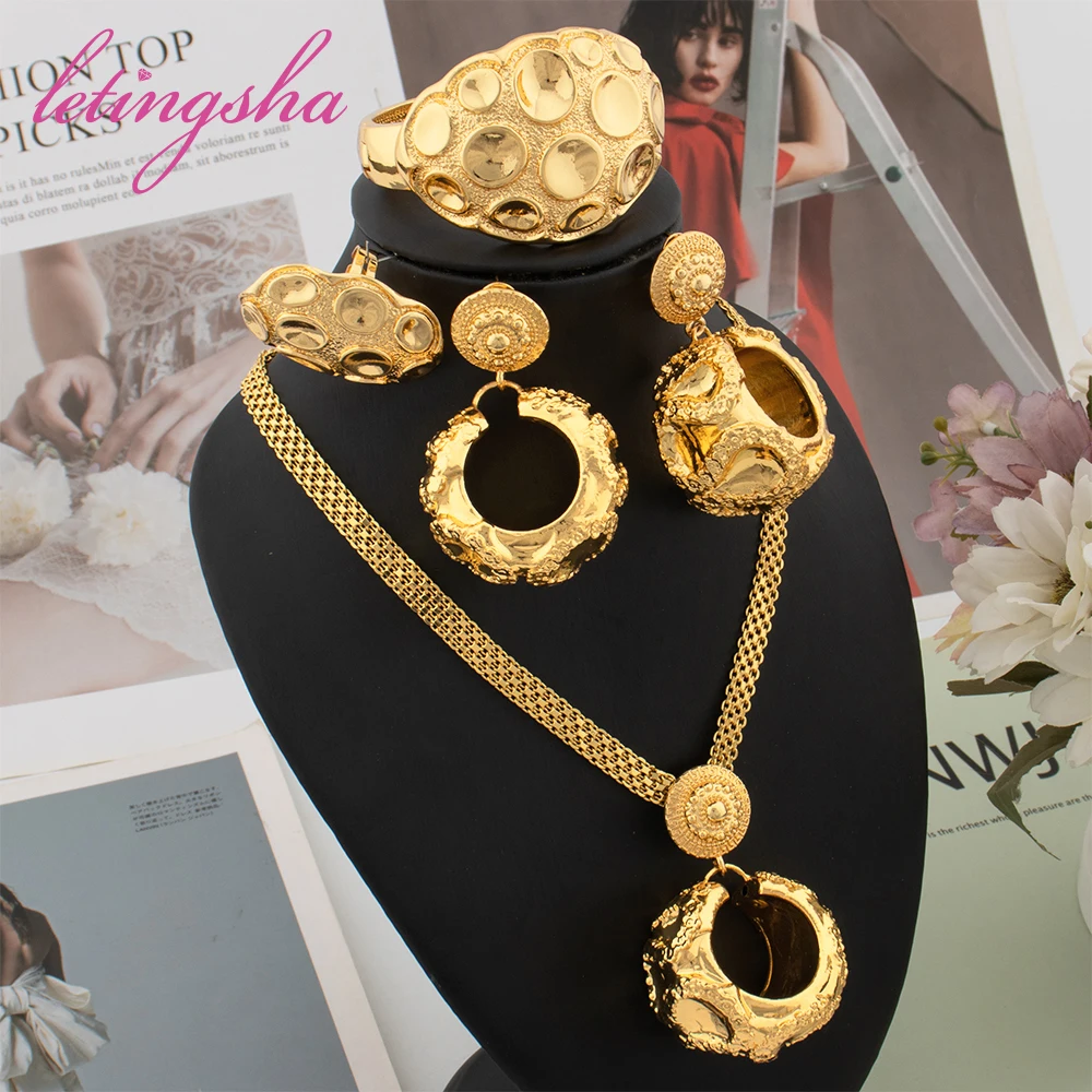 

Nigerian Women's Earrings Necklace Pendant 18K Gold Plated Bracelet Ring Set Dubai African Luxury Jewelry Set Wedding Party Gift