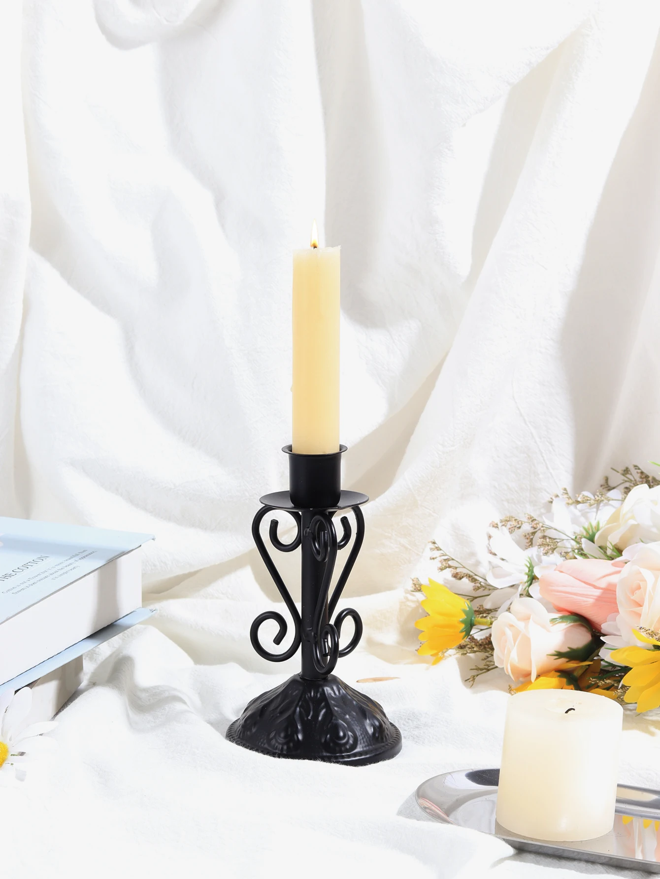 1pcs Vintage candle holders household decorations dining table decorations French Nordic romantic candlelight dinner props candle holders