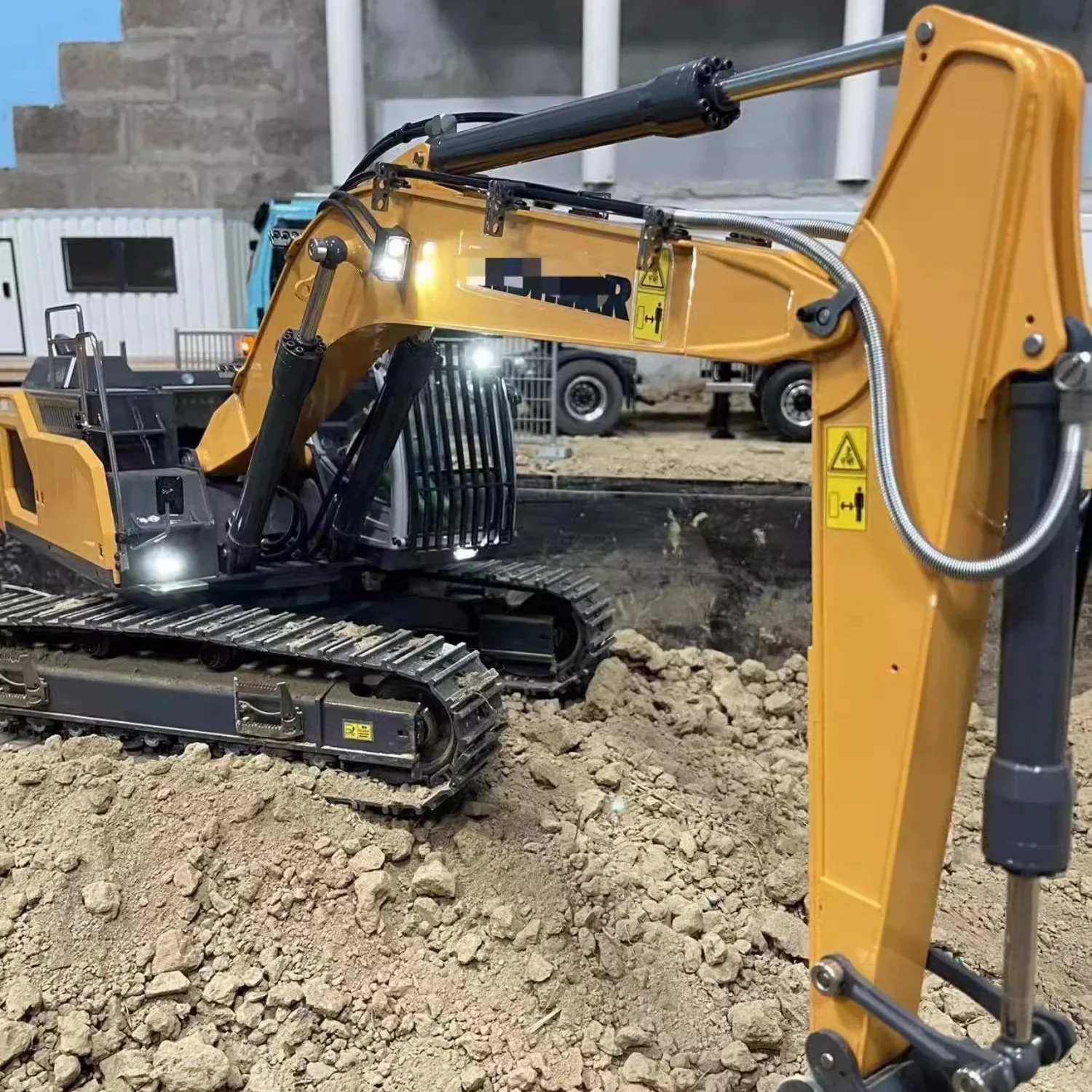 RC Excavator Hydraulic Model 1/14 945 RC Excavator Upgrade 5-way Valve PL18ev RC Engineering Excavator Metal Model Toy 4