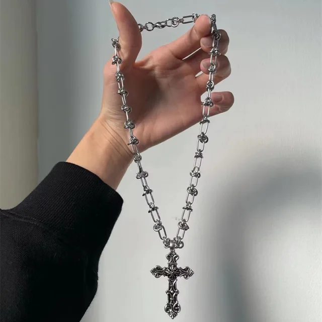 Vintage Punk Style Y2k Men and Women Twisted Cross Pendant Necklace Gothic Irregular Pattern Personality Trend Jewelry