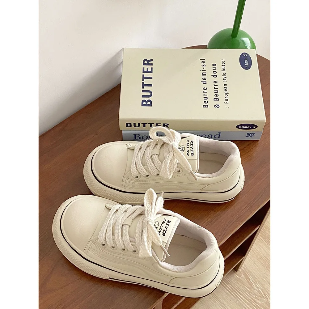Solid Soft Sole Cute Women Casual Shoes 2024 Spring New Women Shoes Retro Beige Thick Sole Shoes Comfortable Fashionable 24-147