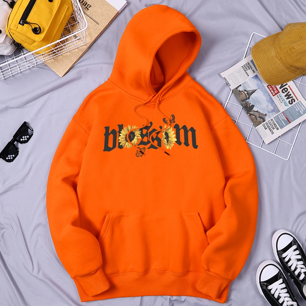 

Sunflower Blossom In Spring Hoodie Man Hip Hop Comfortable Hoodies Sports Oversized Tracksuit Fashion Large Size Sweatshirts Man