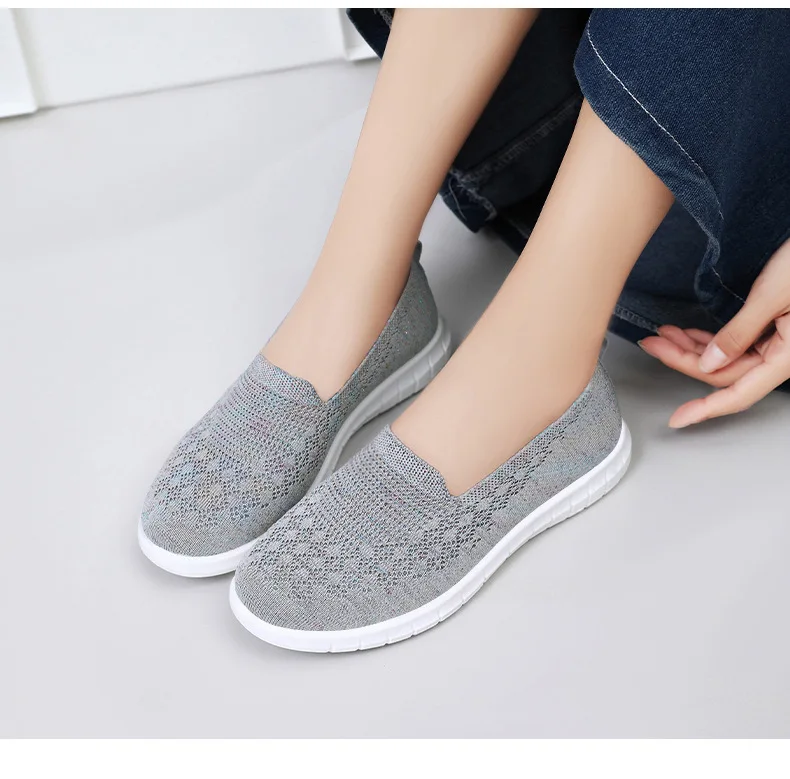 2024 Spring New Women's Shoes Flat Comfortable Cloth Shoes Breathable Soft Sole Large Size One Step Casual Shoes for Women