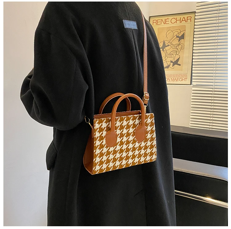 Damen Umhängetasche Mit Karomuster Und Kette Aus Kunstleder_voghion.com