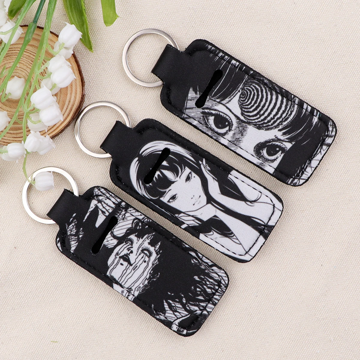 Japanese Horror Anime Movie Figures Clip on Lipstick Holder Keychain Print Keyring Trendy Lip Balm KeyChain Travel Accessories – Detail 7
