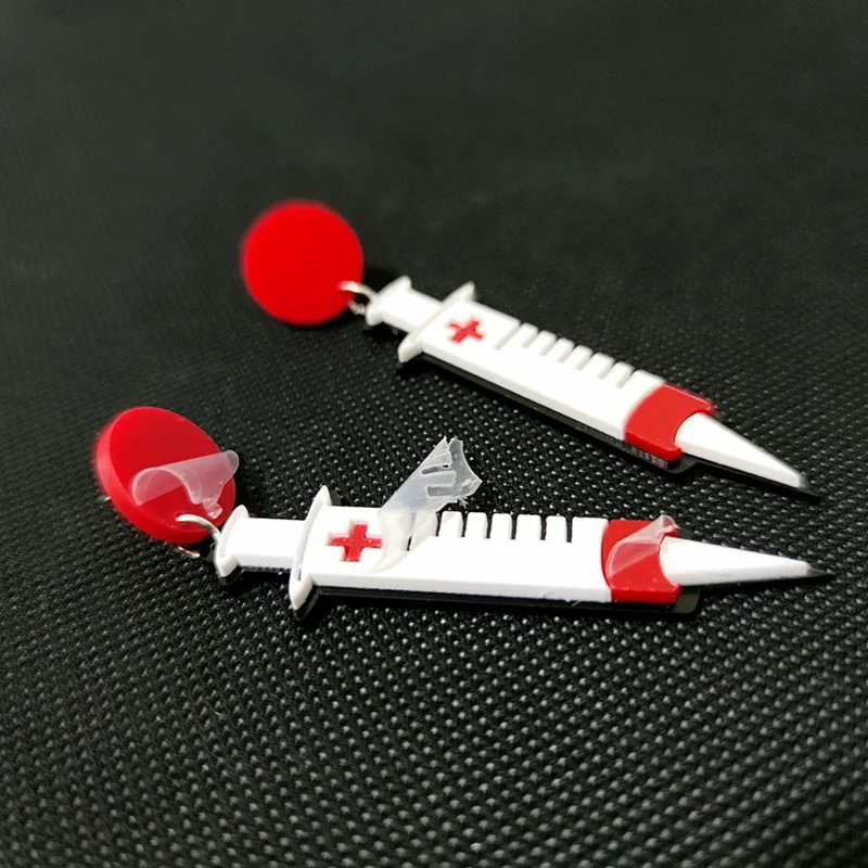 KUGUYS Acryl Krankenschwester Spritze Lange Tropfen Ohrringe für Frauen Übertreibung Injektor Schmuck Cosplay Zubehör – Detail 5