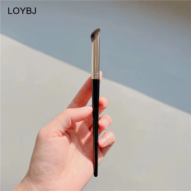 LOYBJ Foundation Brush Concealer Makeup Brushes Set Nose Shadow Eye Concealer Cosmetic Contour Cream Brush Beauty Tools 1/2Pcs makeup brushes makeup tool set makeup set