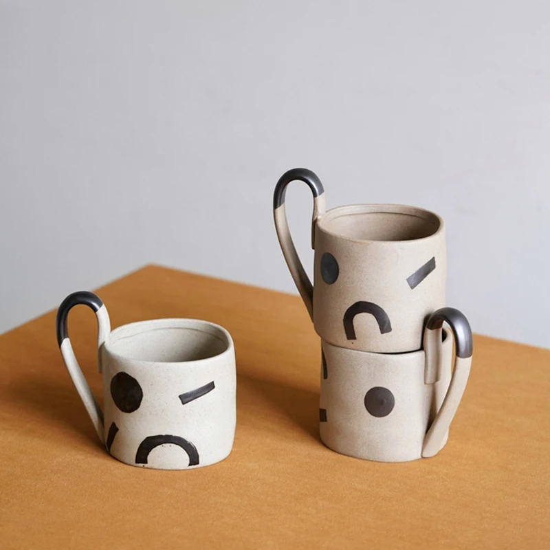 

Japan Creative Geometric Coffee Cups With Big Handle Personalized Ceramic Tea Mugs Vintage Home Office Drinkware Unique Mug Gift
