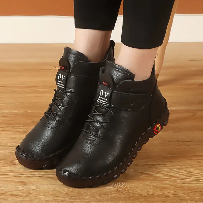 

2023 Women's Short Leather Boots Ladies Furry Orthopedic Shoes Thick Fur Booties Woman Winter Snow Boot Botines Mujer