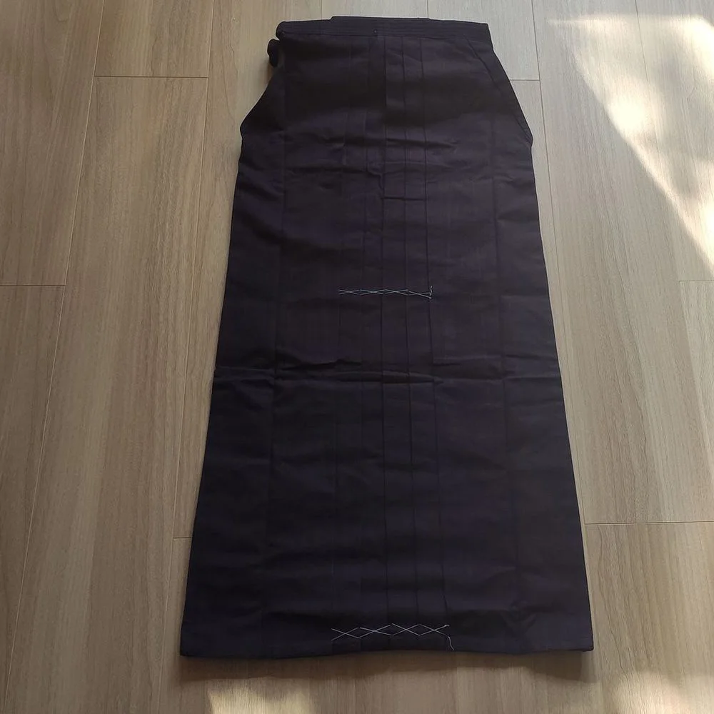 High Quality Cotton 11000# Top Quality Natural Plant Blue Dye Kendo Hakama Japanese Hapkido Pants Martial arts trousers